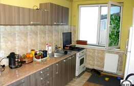 Vanzare 3 camere, 72 mp utili, izolat interior zona strazii Buzau