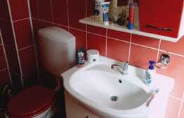 2 camere, decomandat, 59 mp, zona Eroilor