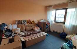 Casa cuplata cu garaj si 500 mp de teren, zona Somesului!