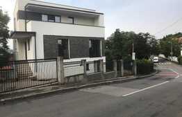 Imobil pentru Birouri, 200 mp, parcare inclusa, zona linistita