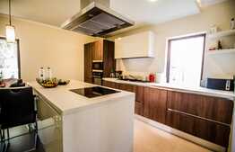 Oportunitate! Casa individuala ultradotata la cheie D+P+E, 200 mp utili, 486 mp teren, zona exclusivista de case!