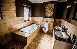 Oportunitate! Casa individuala ultradotata la cheie D+P+E, 200 mp utili, 486 mp teren, zona exclusivista de case!