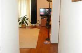 2 camere de vanzare , cu balcon, zona linistita, zona Billa