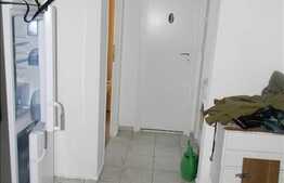 2 camere renovate la etaj intermediar!