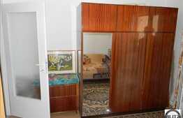 2 camere renovate la etaj intermediar!