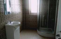 2 camere, decomandat, 58 mp., zona strazii Florilor 