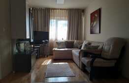 Vanzare apartament 4 camere, decomandat,etaj intermediar, zona Iulius Mall