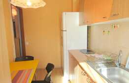 Garsoniera 34 mp, balcon de 5.6 mp, parcare! Zona strazii Florilor!