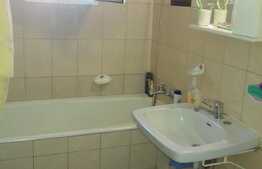 3 camere, decomandat, 65 mp, boxa, zona strazii Teleorman