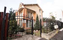 Duplex 260 mp utili, teren de 150 mp, finisat, mobilat, utilat, zona Aurel Vlaicu!