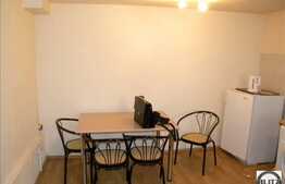 Vanzare 2 camere, 80 mp, semidecomandat, cu scara interioara, zona 21 Decembrie