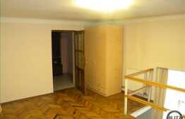 Vanzare 2 camere, 80 mp, semidecomandat, cu scara interioara, zona 21 Decembrie