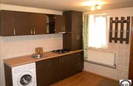 Vanzare 2 camere, 80 mp, semidecomandat, cu scara interioara, zona 21 Decembrie