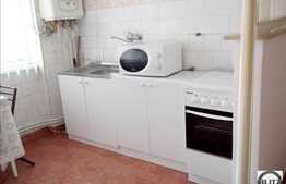 De inchiriat 2 camere, 50 mp + loc de parcare