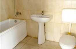 De vanzare apartament cu 2 camere, Calea Baciului