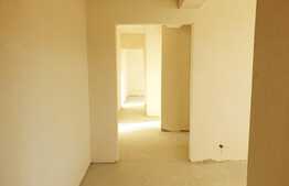 Apartament 3 camere, semifinisat, zona strazii Tineretului!