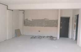 2 camere, semifinisat, 52 mp, zona strazii Sub Cetate