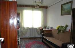 3 cam, 60 mp in zona strazii Scarisoara!