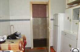 3 cam, 60 mp in zona strazii Scarisoara!