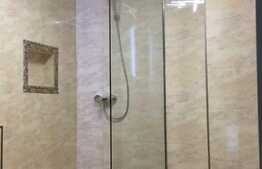 Apartament cu 3 camere, 80 mp, lux, terasa mare, Complex Scala Center