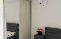 Apartament cu 3 camere, 80 mp, lux, terasa mare, Complex Scala Center