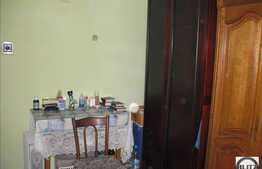 3 cam la etaj intermediar! Zona str Donath !