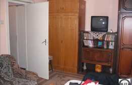 3 cam la etaj intermediar! Zona str Donath !