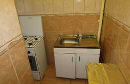 Garsoniera, 28 mp, mobilata, zona UMF