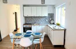 Apartament, 2 camere, lux, panorama deosebita, zona Vivo!