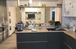 Apartament cu 2 camere, 50 mp, parcare+garaj!