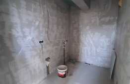 Suprafata generoasa, lift, 2 bai, pret oportun, zona Teilor