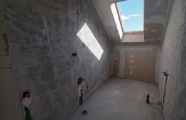 Suprafata generoasa, lift, 2 bai, pret oportun, zona Teilor