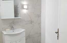 Apartament de vanzare 3 camere, zona centrala a orasului!