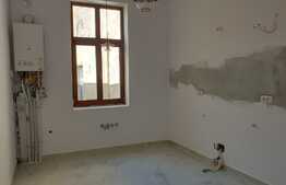 Apartament de vanzare 3 camere, zona centrala a orasului!