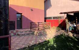 Casa pretabila activitati comerciale, 187 mp, teren 390 mp, zona Sannicoara