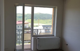 Apartament cu doua camere decomandate in zona Primariei Baciu