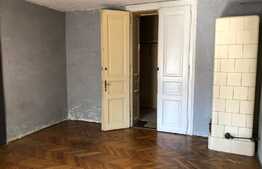 Daca vrei o bucata de istorie, am pentru tine 4 camere, 158 mp, terasa, gradina 832 mp in zona ultracentrala!