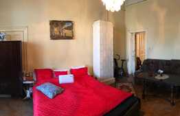 Daca vrei o bucata de istorie, am pentru tine 4 camere, 158 mp, terasa, gradina 832 mp in zona ultracentrala!