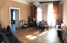 Daca vrei o bucata de istorie, am pentru tine 4 camere, 158 mp, terasa, gradina 832 mp in zona ultracentrala!