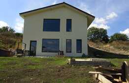 De vanzare casa individuala 140 mp utili, teren 800 mp, zona verde si panorama