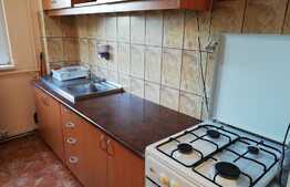 Apartament 3 camere,  68 mp, zona Hotel Royal