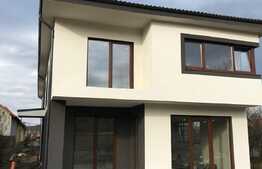 Duplex de vanzare 130 mp utili, 230 mp teren, panorama deosebita