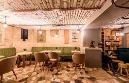 Spatiu in cladire istorica, 207 mp, zona Piezisa