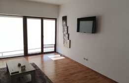Apartament 3 camere, 80 mp, A.C, 2 terase,  parcare,  zona strazii Fagului