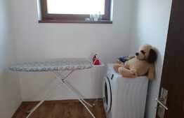 Apartament 3 camere, 80 mp, A.C, 2 terase,  parcare,  zona strazii Fagului