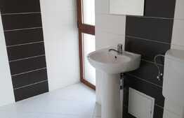 Apartament 3 camere, 87 mp, 2 terase, 3 parcari, zona strazii Fagului