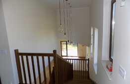 Casa individuala, 160 mp utili, teren de 500 mp! Zona de case!