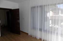 Casa individuala, 160 mp utili, teren de 500 mp! Zona de case!