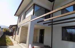 Casa individuala, 160 mp utili, teren de 500 mp! Zona de case!