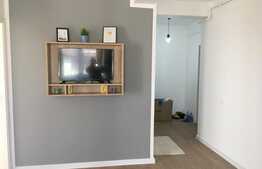 Apartament cu 3 camere , 50 mp, zona Terra ! 